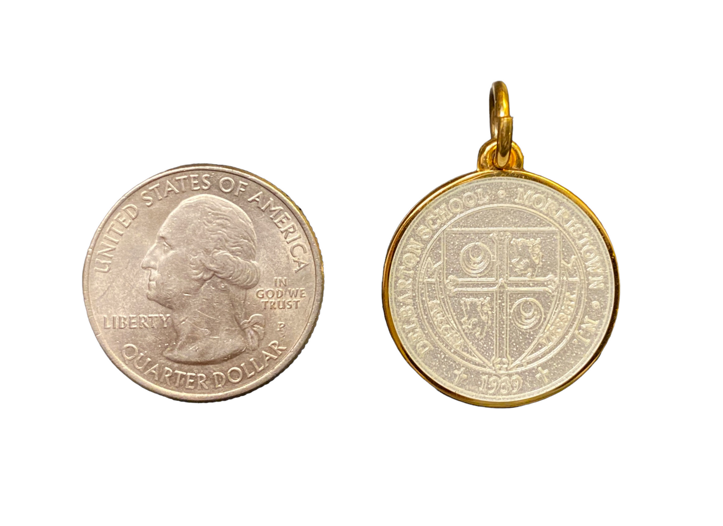 Charm - F. Gerald New Large White Enamel Crest in Vermeil - White/Gold